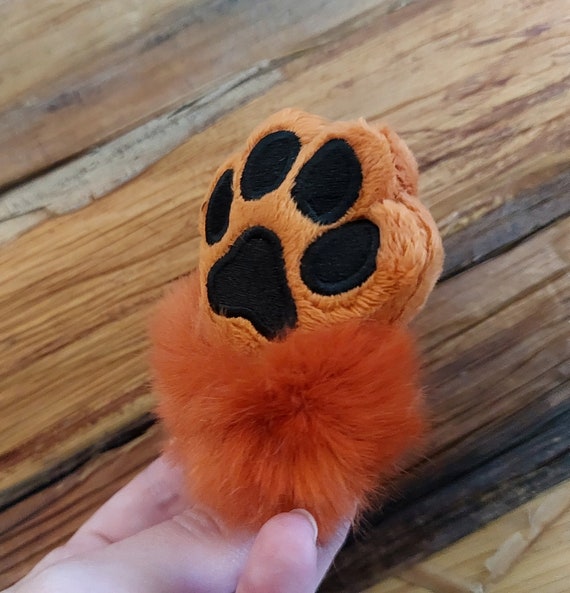 Kitsune Nine-tailed Fox Paw No Claws Keychain ~ Faux Fur Accessory