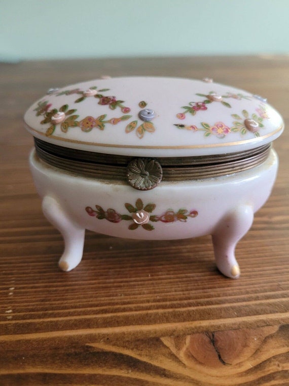 Vintage Porcelain Gold Floral Footed Trinket Box