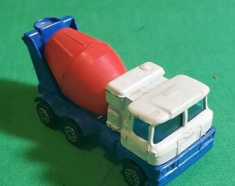 Corgi Jr. Whizz Wheels Scammel Concrete Mixer