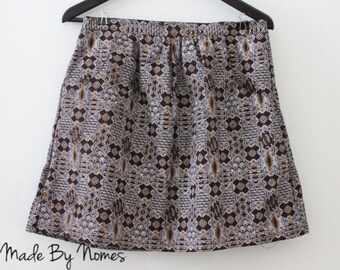 BROWN South African shweshwe cotton elastic waist skirt with *front pockets* -  geometric print. Adult size UK 12