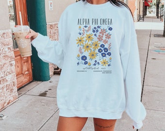 Alpha Phi Omega Oversized Shirt, Custom Greek Apparel, Trendy Alpha Phi Omega Hoodie, APO Flower Sweatshirt, Alpha Phi Omega sorority shirt