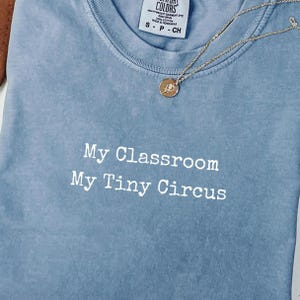 Koszulka Comfort Colors® z zabawnym, sarkastycznym nauczycielem | Koszulka Sassy School Faculty | Prezent dla nauczyciela | Koszulki z grafiką i humorem w klasie