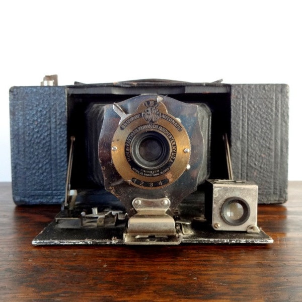 Antique Kodak No. 2A Folding Pocket Brownie