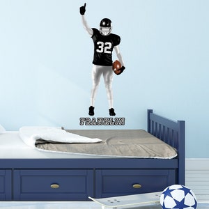 Calcomanía de pared personalizada de jugador de fútbol americano - Decoración deportiva con nombre personalizado - VWAQ - HOL66