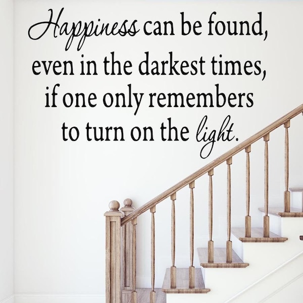 YEOION Wanddekoration Mit Spruch – Leinwandbild „Happiness Can Be Found Even In The Darkest Of Times“, Für Kinderzimmer, Büro (38x30 Cm)