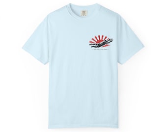 Camiseta con diseño de pez koi y sol naciente / Estampado de ola japonesa