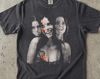 Retro Horror Graphic Tee, Black Slasher Style Shirt, Distressed Scream Portrait T Shirt, Spooky Halloween Top, Gothic Movie Aesthetic