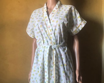 Vtg 60s 70s Lightweight Midi Floral Wrap Robe