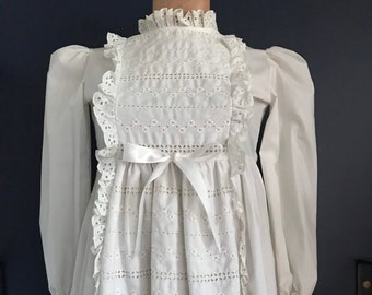 Vtg 70s White Prairie Style Ruffle & Eyelet Dress / Poof Sleeve Babydoll