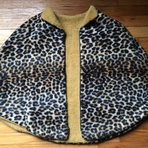 Vtg 60s Faux Fur Leopard Cape