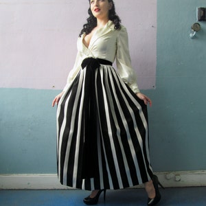 Vtg 50s 60s Amazing Striped Skirt Dress / Black & White Stripes image 1