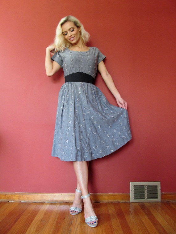 Vtg 40s 50s Chambray Embroidered Dress