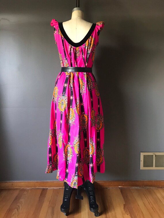 Vtg 60s Hot Pink Hawaiian Hostess Gown - image 4