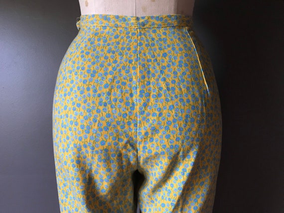 Vtg 60s Floral Pants / High Waisted - image 2