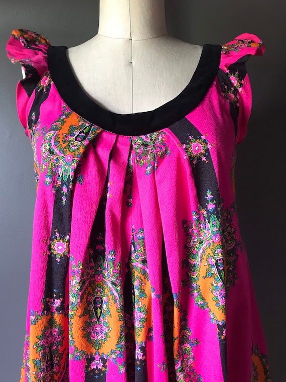 Vtg 60s Hot Pink Hawaiian Hostess Gown - image 10