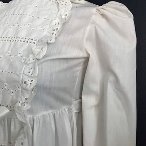Vtg 70s White Prairie Style Ruffle & Eyelet Dress / Poof Sleeve Babydoll image 6