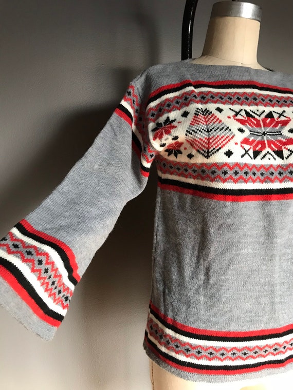 Vtg 70s Sweater Knit / Bell Sleeve