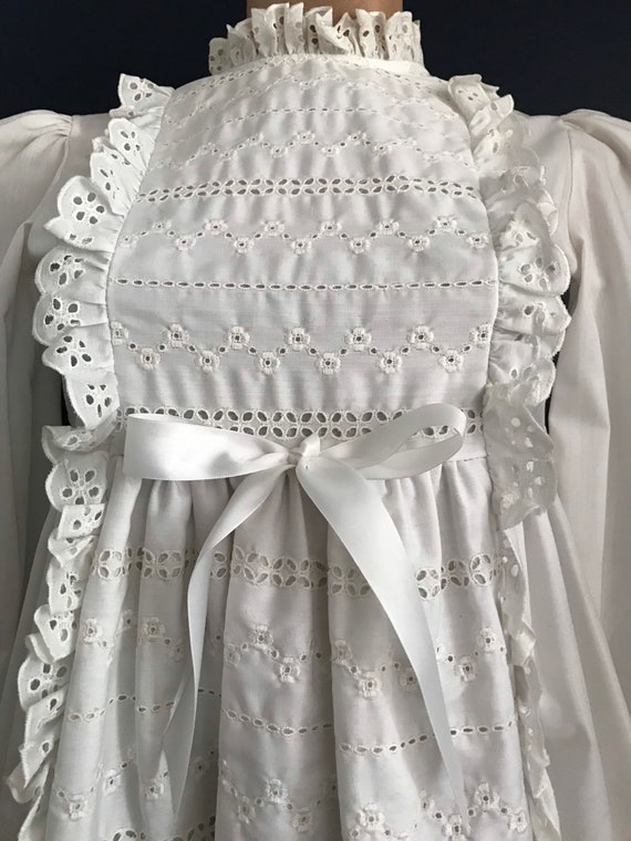 Vtg 70s White Prairie Style Ruffle & Eyelet Dress… - image 3