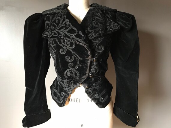 Vtg 20s Fitted Victorian Velvet Jacket
