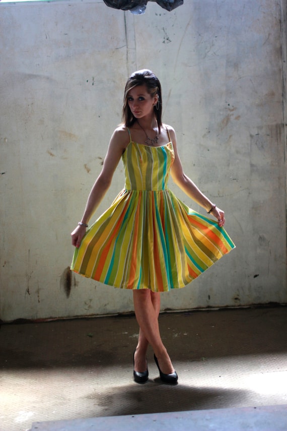 Vtg 50s Yellow Stripe Cotton Dress / Pastel / Sund