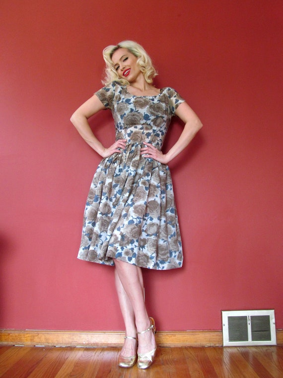 Vtg 50s Floral Dress / Rose Print