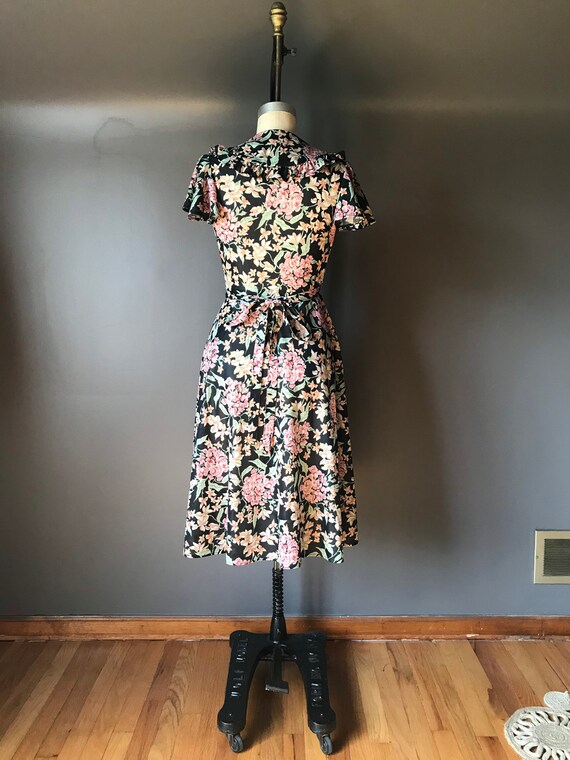 Vtg 70s Floral Wrap Dress - image 5