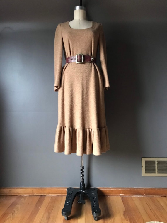 Vtg 70s 80s Long Sleeve Dress / Ruffle Hem - image 1