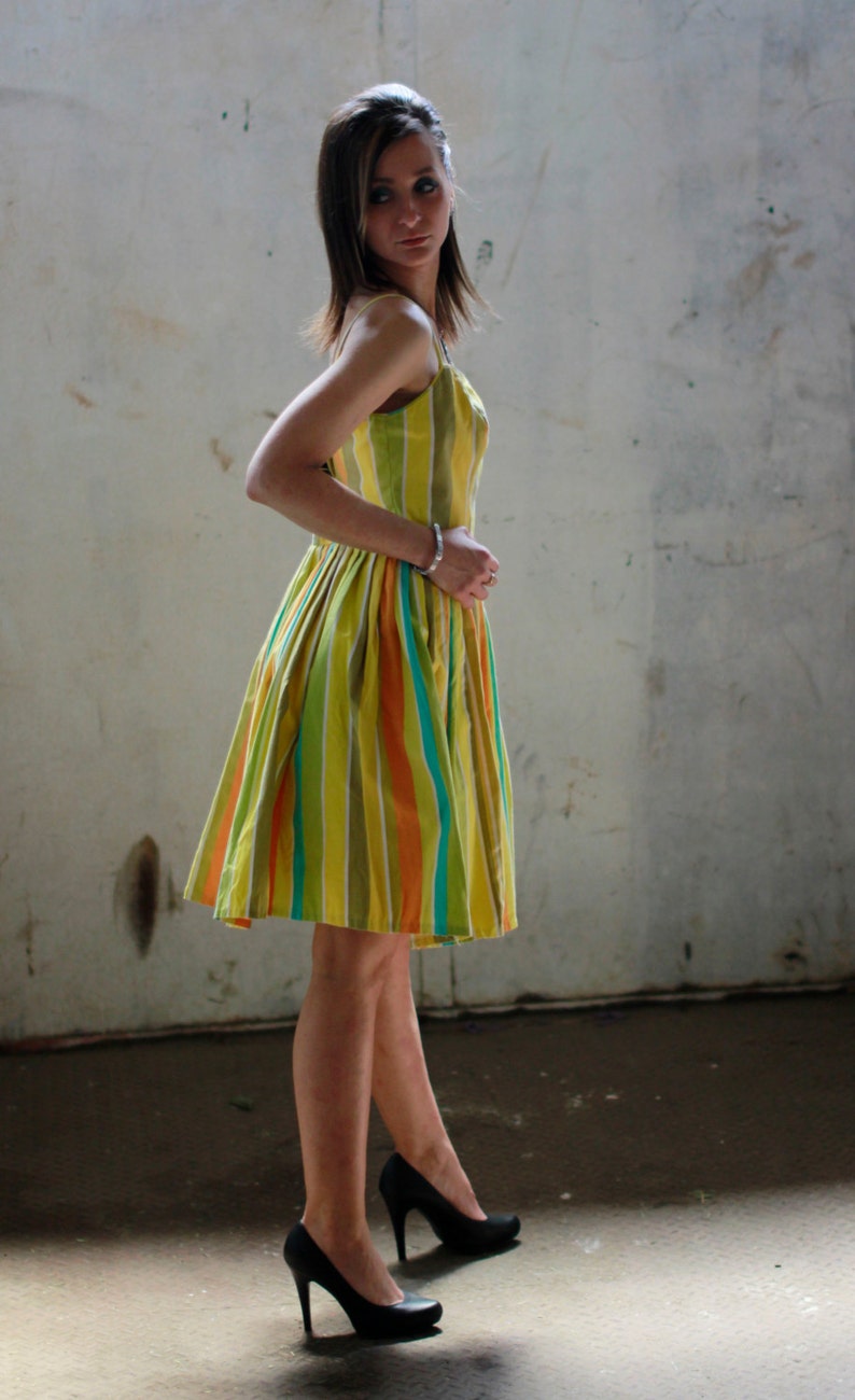 Vtg 50s Yellow Stripe Cotton Dress / Pastel / Sundress image 2