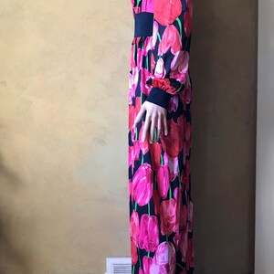 Vtg 60s 70s Tulip Print Dress / Hostess Gown image 7