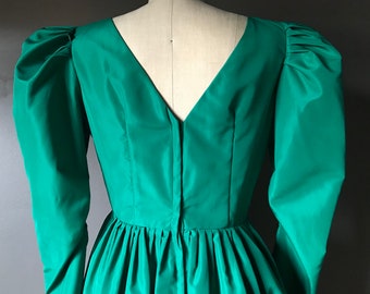 Vtg 50s 60s Green Puff Sleeve Dress / House of Bianchi Boston / Tea Party
