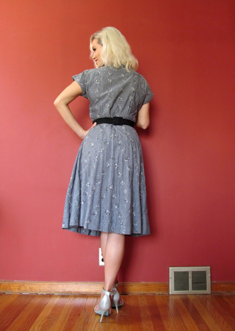 Vtg 40s 50s Chambray Embroidered Dress image 4