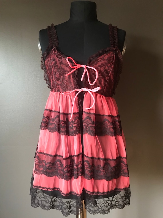 Vtg 60s Pink & Black Lace Babydoll Mini