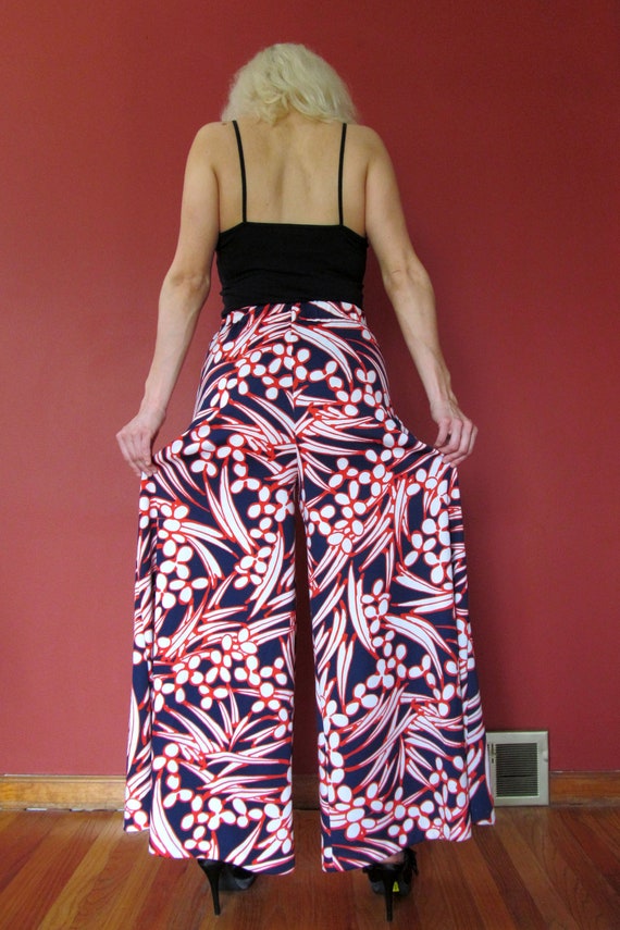 Vtg 70s Super Wide Pants / Palazzo Bells / Women'… - image 4