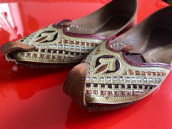 Women Fuchsia Pink Rhinestone Ruby Indian Ethnic Flats slip on loafers Ballet Shoes Jutti Sz 7 