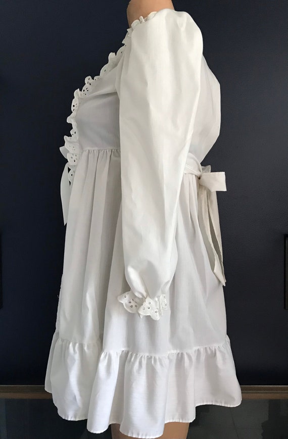 Vtg 70s White Prairie Style Ruffle & Eyelet Dress… - image 7