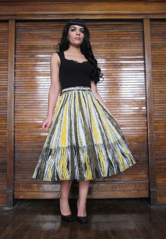 Vtg 50s Novelty Print Circle Skirt