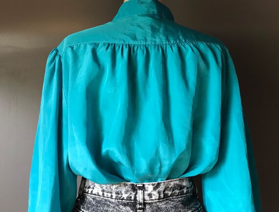 Vtg 70s 80s Teal Neck Ruffle Ascot Blouse - image 4