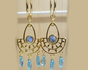 Boucles d&#39;oreilles bleues et dorées bijoux contemporain créoles pendantes pour femme fille