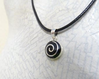 collier pendentif spirale bijoux noir et en argent cadeau pour femme fille