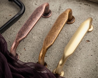 Antique Bronze Drawer Pulls/Vintage Cupboard Handles/Cabinet Door Handles/Retro Wardrobe Dresser pulls