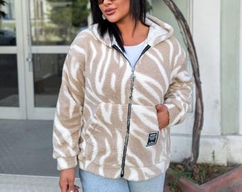 Beige Teddy Jacket Women Curvy Cozy Hooded Fleece Coat Relaxed Fit Plush Zip Outerwear