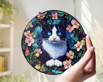 Glasmalerei-Tuxedo-Katze-Suncatcher, Schwarz-Weiß-Kitty mit weißen Blumen, Fensterschmuck, Botanischer Garten Wandkunst, Geschenk für Tierliebhaber, DIY