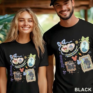Puede incluir: Camisetas negras con dise&ntilde;os coloridos de personajes de Zootopia. Las camisetas muestran ilustraciones enmarcadas de personajes, una serpiente azul y la palabra "Zootopia" en fuente vertical. La palabra "BLACK" est&aacute; impresa en la parte inferior.