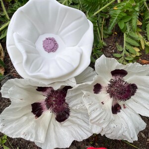 Mohnblume als Gartenstecker | Wetterfeste Blütendeko für Garten, Beet & Blumentopf, Insektentränke, 3D Druck
