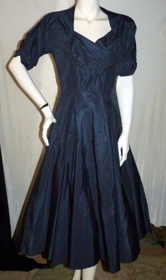 Vintage 1950s Black Taffeta COCKTAIL DRESS Bust 38
