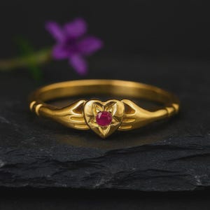 Gold Claddagh Ring with Ruby Heart, 14k Gold Hands Holding Heart Ring, Irish Promise Ring for Her, Celtic Wedding Band, Romantic Jewelry