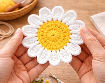 Patrón de crochet para posavasos con margaritas: tutorial floral para principiantes (descarga en PDF)