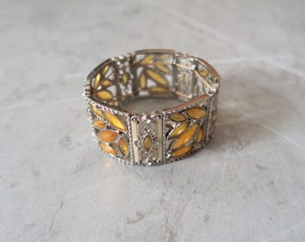 Pulsera de plata con hojas de ámbar estilo antiguo báltico