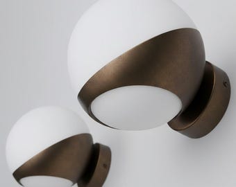 Industrielle Messing- und Glaskugel-Wandleuchten, runde Wandleuchten im Paar