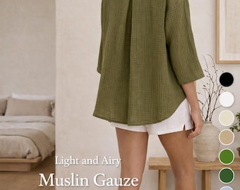 Camicetta oversize in garza di mussola: top in cotone leggero e arioso, camicia estiva dalla vestibilità ampia, capo minimalista traspirante, disponibile in molti colori.